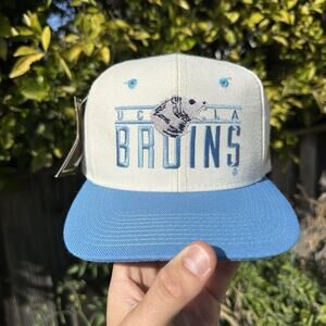 Vintage Wool NWTS UCLA Bruins Youngan Cardinal Cap Snapback Hat
